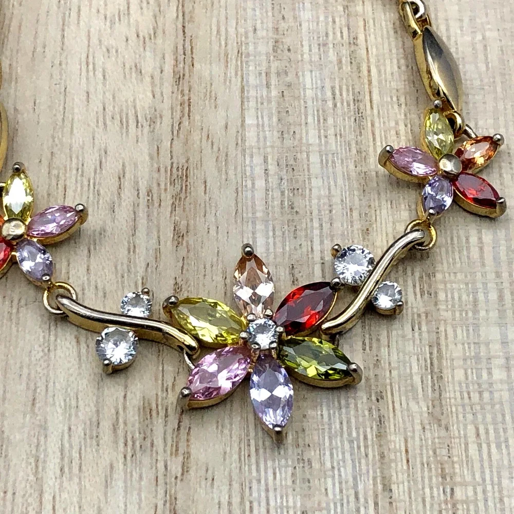 Multi Color Crystal Bracelet 6.5 inch Rhinestone Flower Link Leaf Vine Gold Tone - Picture 6 of 10